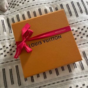 Louis Vuitton Empty Box with Bow